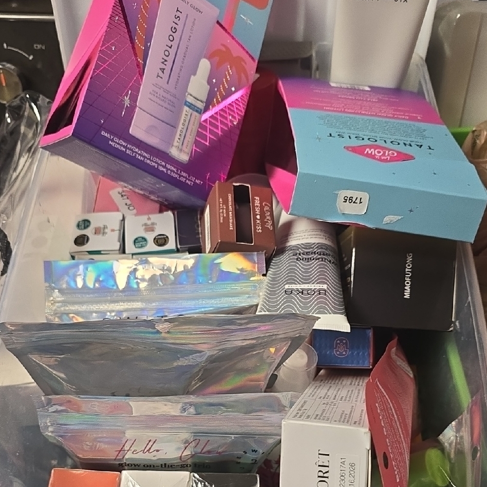 Resaler Box Assorted Beauty Products!